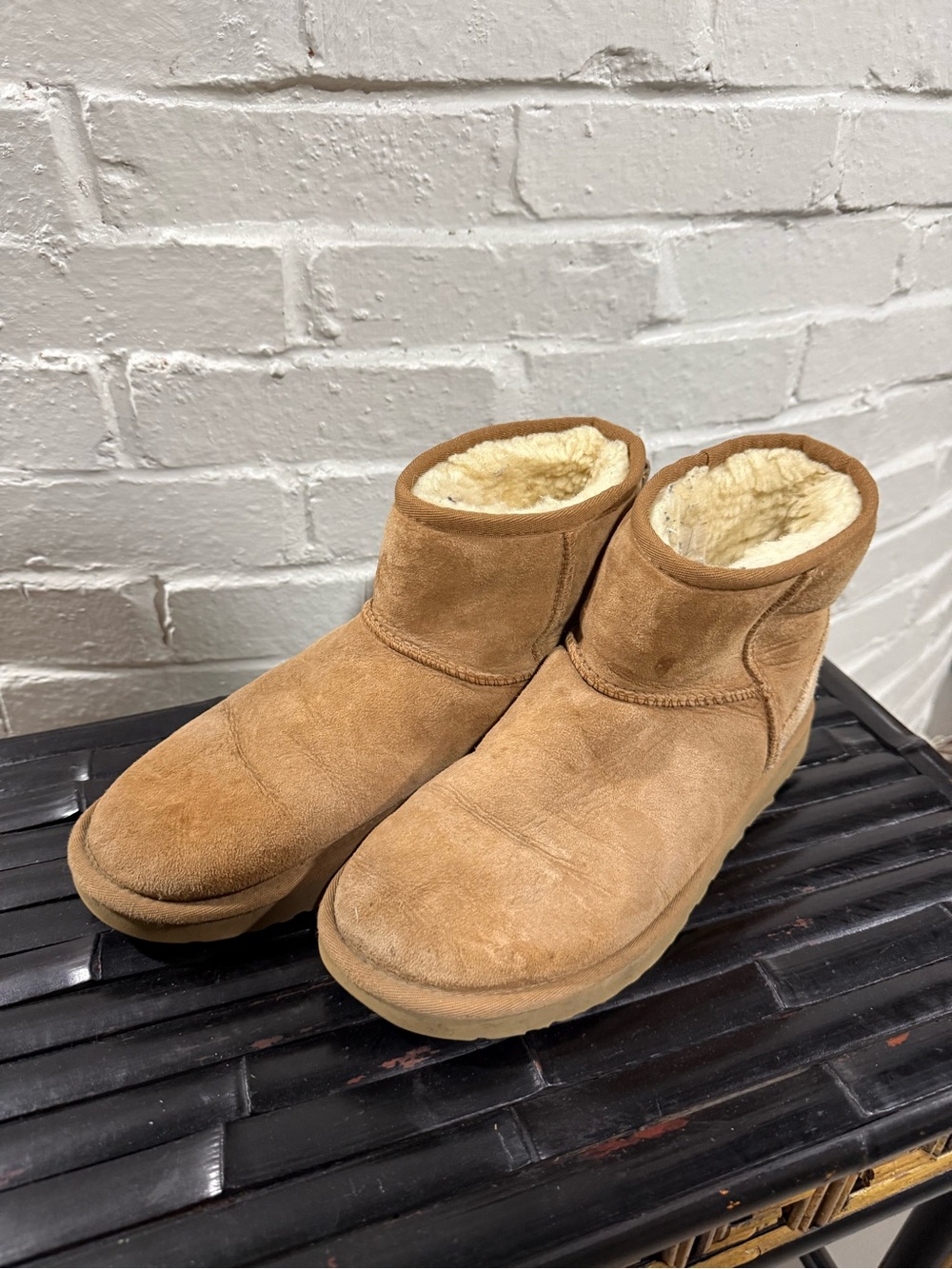 UGG Chestnut Suede Classic Short Boot